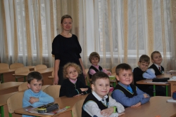 Урок англ.мови у 1-А кл. на тему: "Давайте вчити англійську", кер.Мерзлюк О.А.