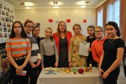 Конкурс-гра "Я - Господарочка" між 7-А та 7-Б класами, кер. Копель Ю.П.