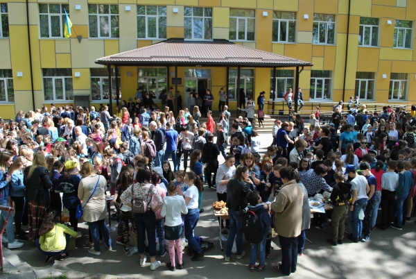 Благодійний пасхальний ярмарок