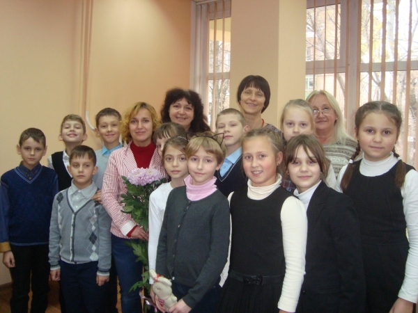 Зустріч учнів 4-Б класу з українською письменницею і поетесою Олесею Мамчич